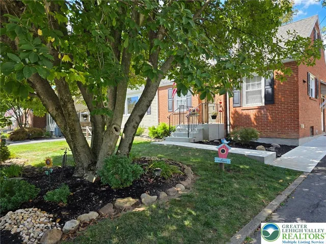 $359,900 | 2737 Spring Garden Street, Easton, PA 18045