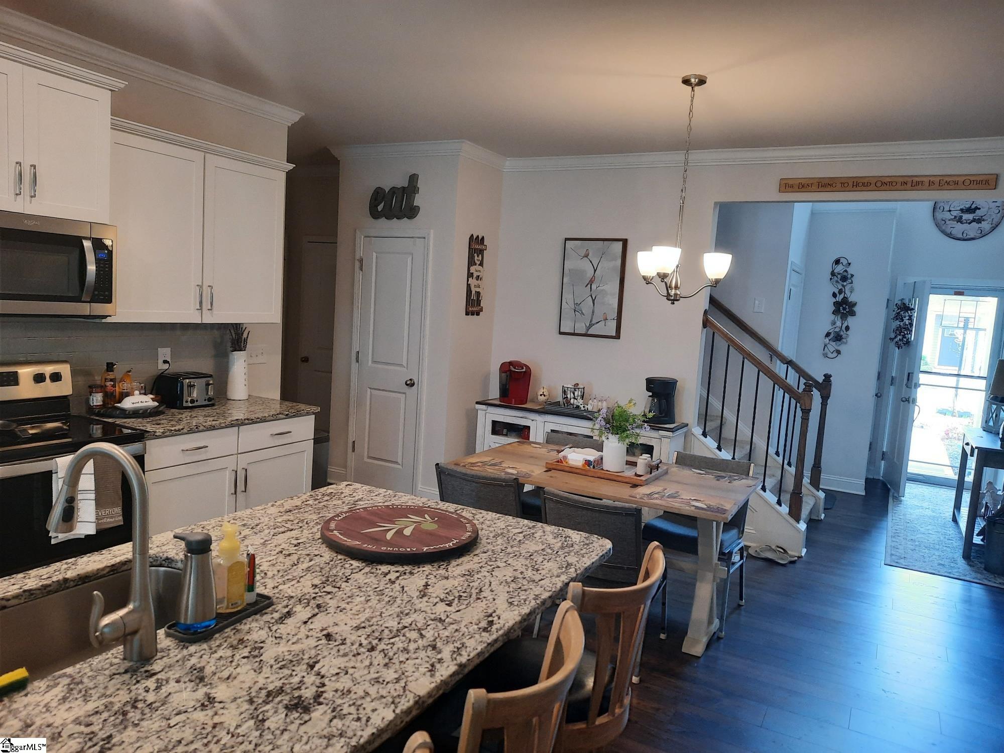 550 Yellow Fox Road Greer, SC 29650 - Photo 9 of 34