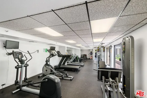 $6,700 | 2960 Neilson Way, Unit 203, Santa Monica, CA 90405
