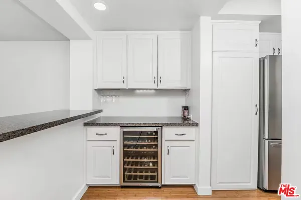 $6,700 | 2960 Neilson Way, Unit 203, Santa Monica, CA 90405