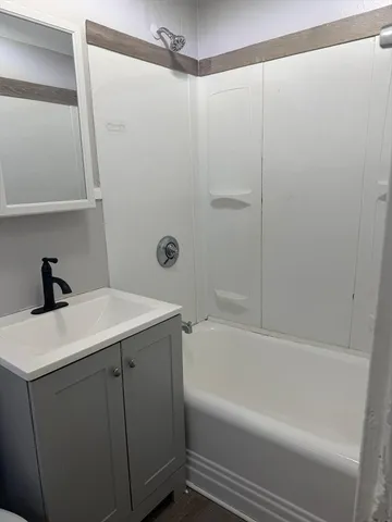 $1,600 | 9 Gordon Street, Unit 12B, Framingham, MA 01702