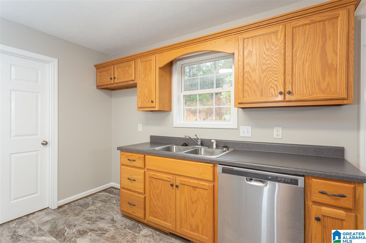 1447 Post Oak Road Alexandria, AL 36250 - Photo 7 of 32