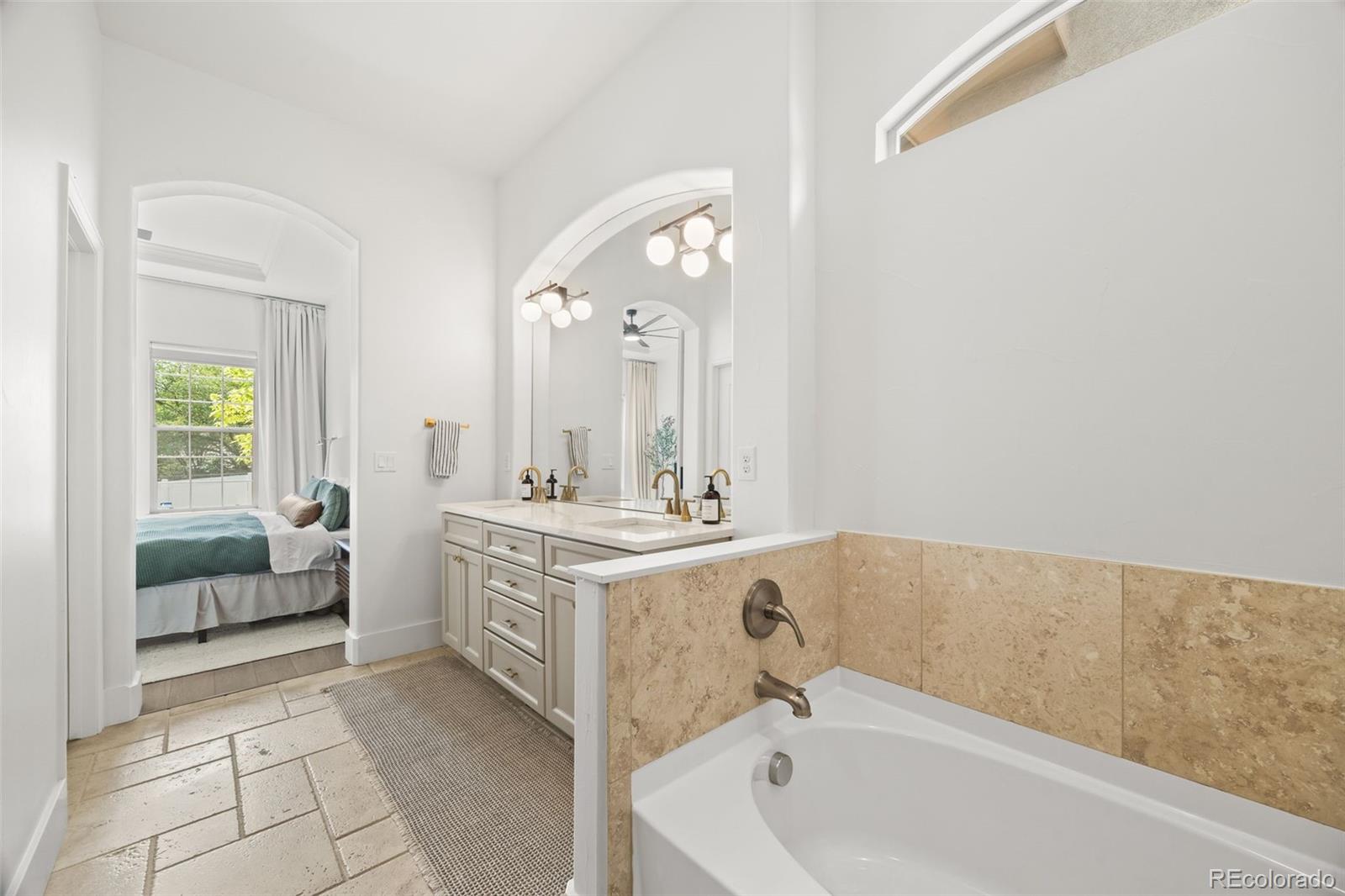 6119 Reed Way Arvada, CO 80003 - Photo 19 of 38