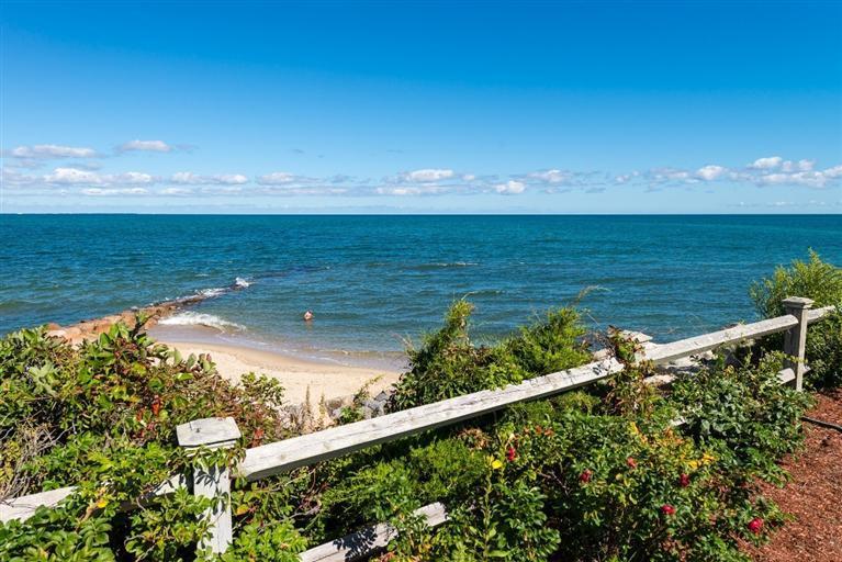 31 Starboard Lane Mashpee, MA 02649 - Photo 5 of 35 a view of an ocean and a mountain view