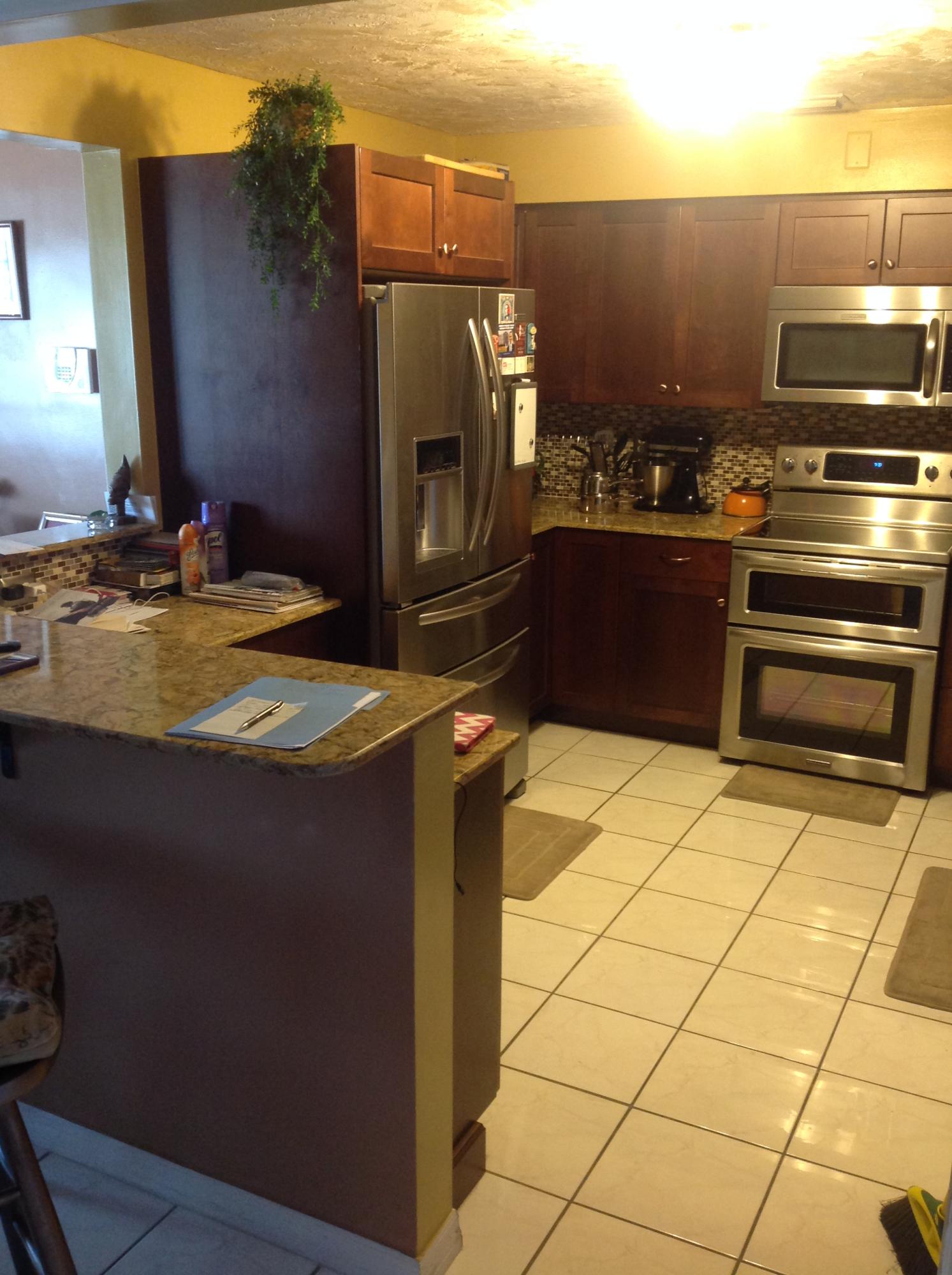 341 West 22nd Street Riviera Beach, FL 33404 - Photo 8 of 27 Kitchen pic 2