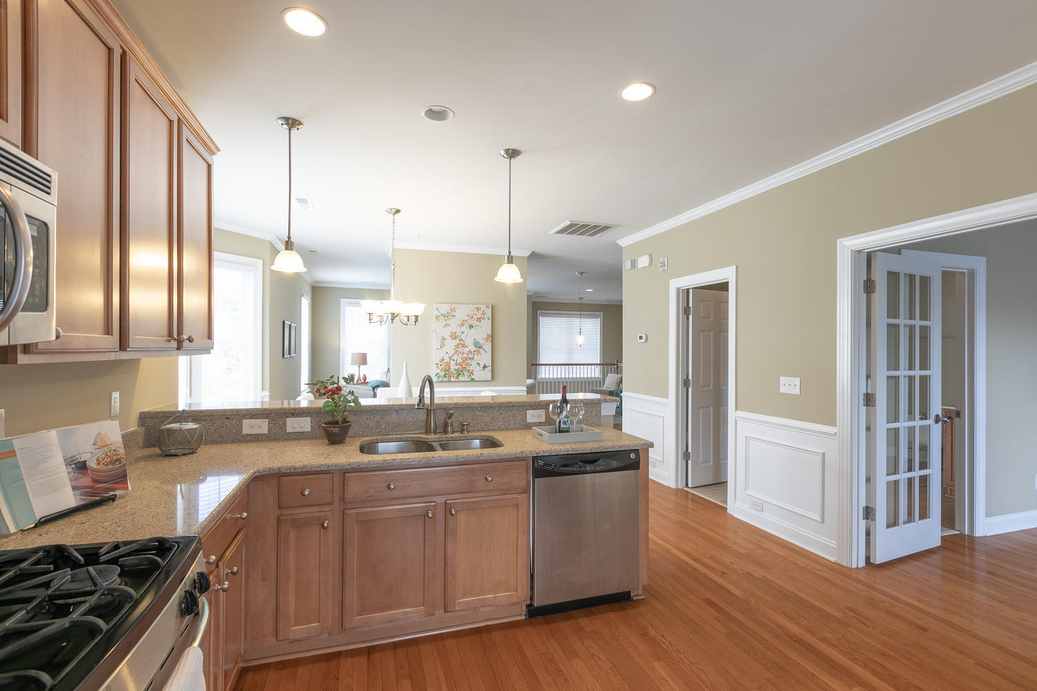 4024 Conant Road Mount Pleasant, SC 29466 - Photo 10 of 31 4024 Conant Road Mount-011-24-Kitchen-ML