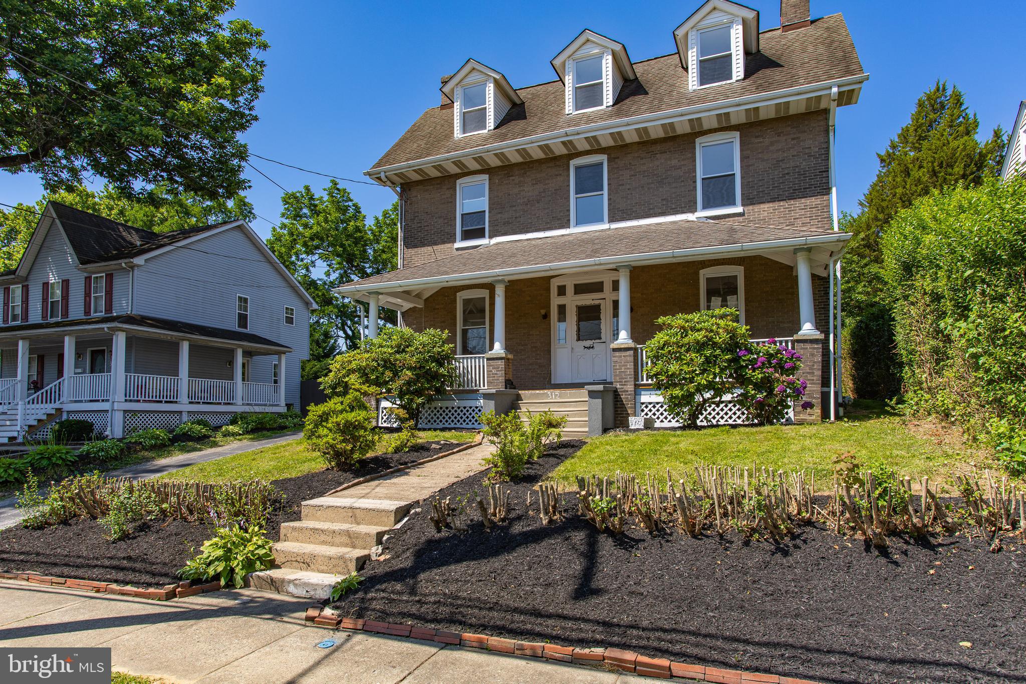 312 Crum Lynne Road Ridley Park, PA 19078 - Photo 2 of 45