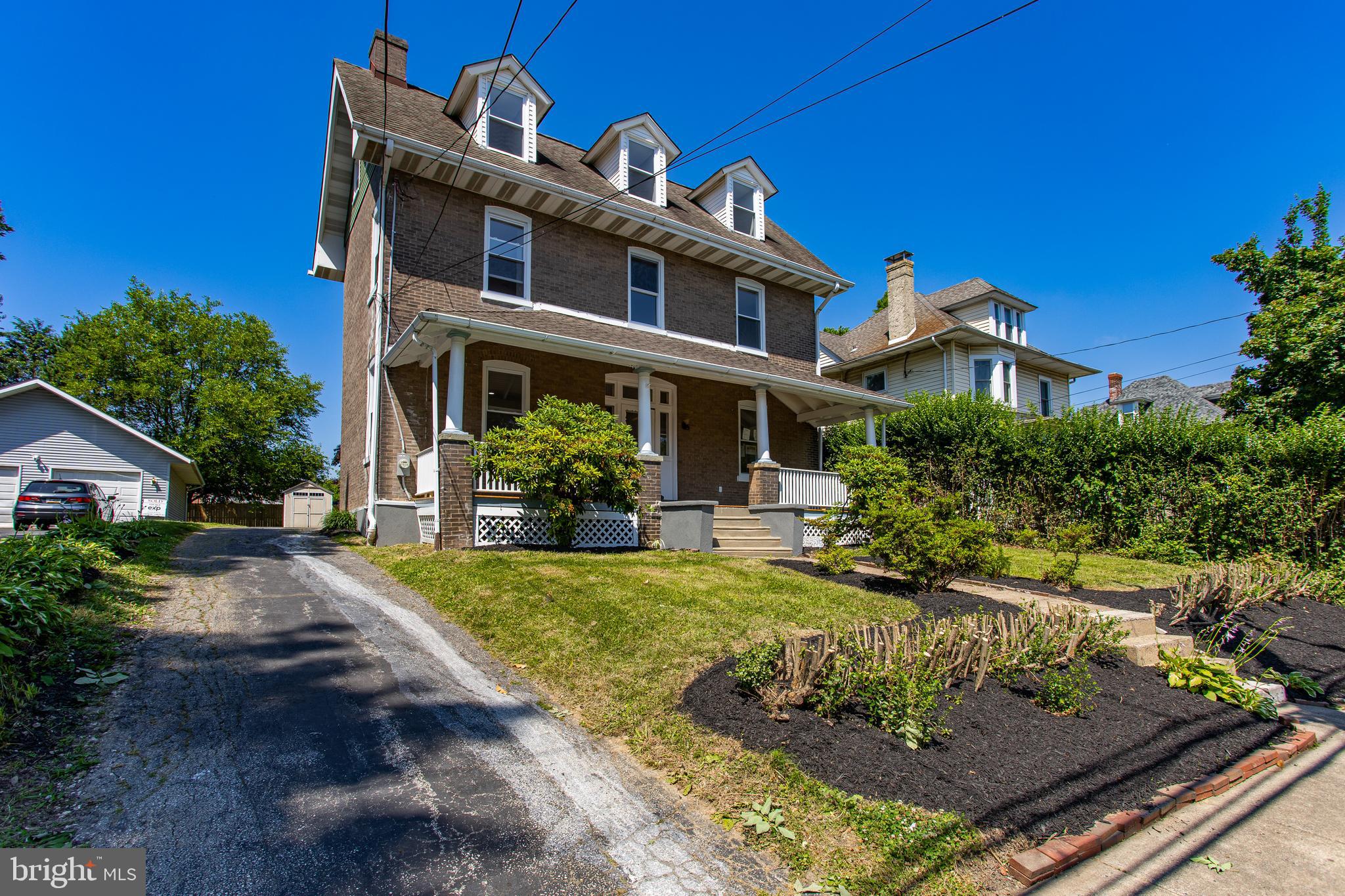 312 Crum Lynne Road Ridley Park, PA 19078 - Photo 3 of 45