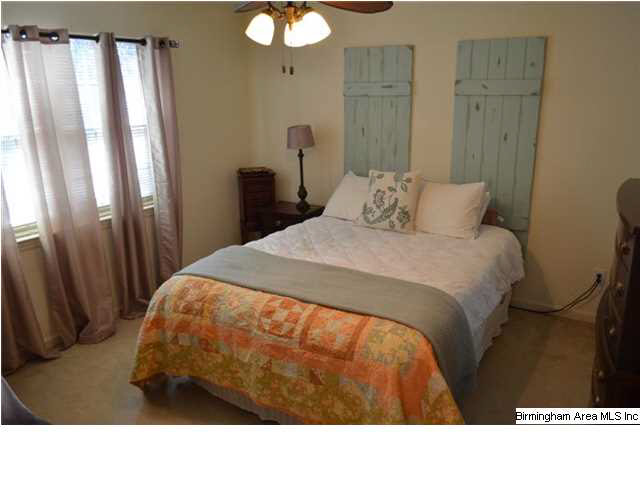 128 Windsor Ridge Drive Pelham, AL 35124 - Photo 19 of 32