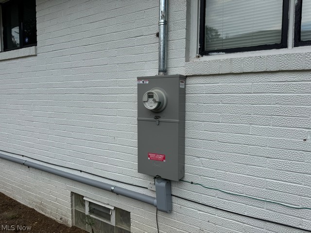 620 Ravenna Road Newton Falls, OH 44444 - Photo 12 of 23 new electrical service
