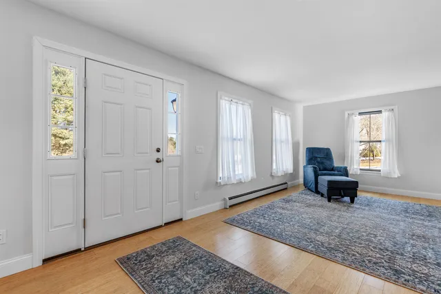 $785,000 | 34 Pleasant Street, Lyme, NH 03768