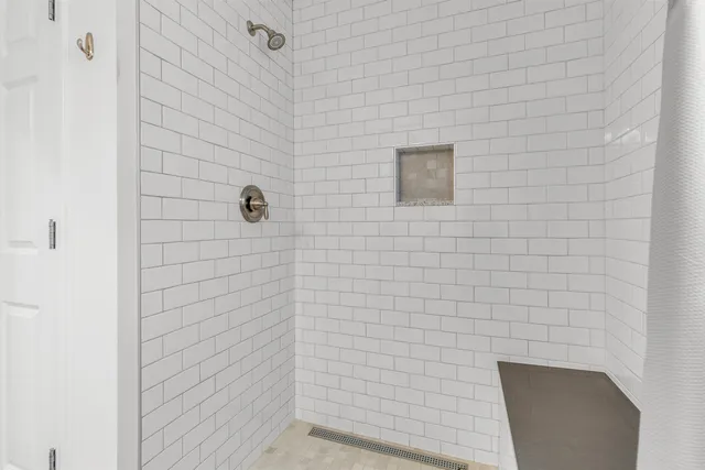 $785,000 | 34 Pleasant Street, Lyme, NH 03768