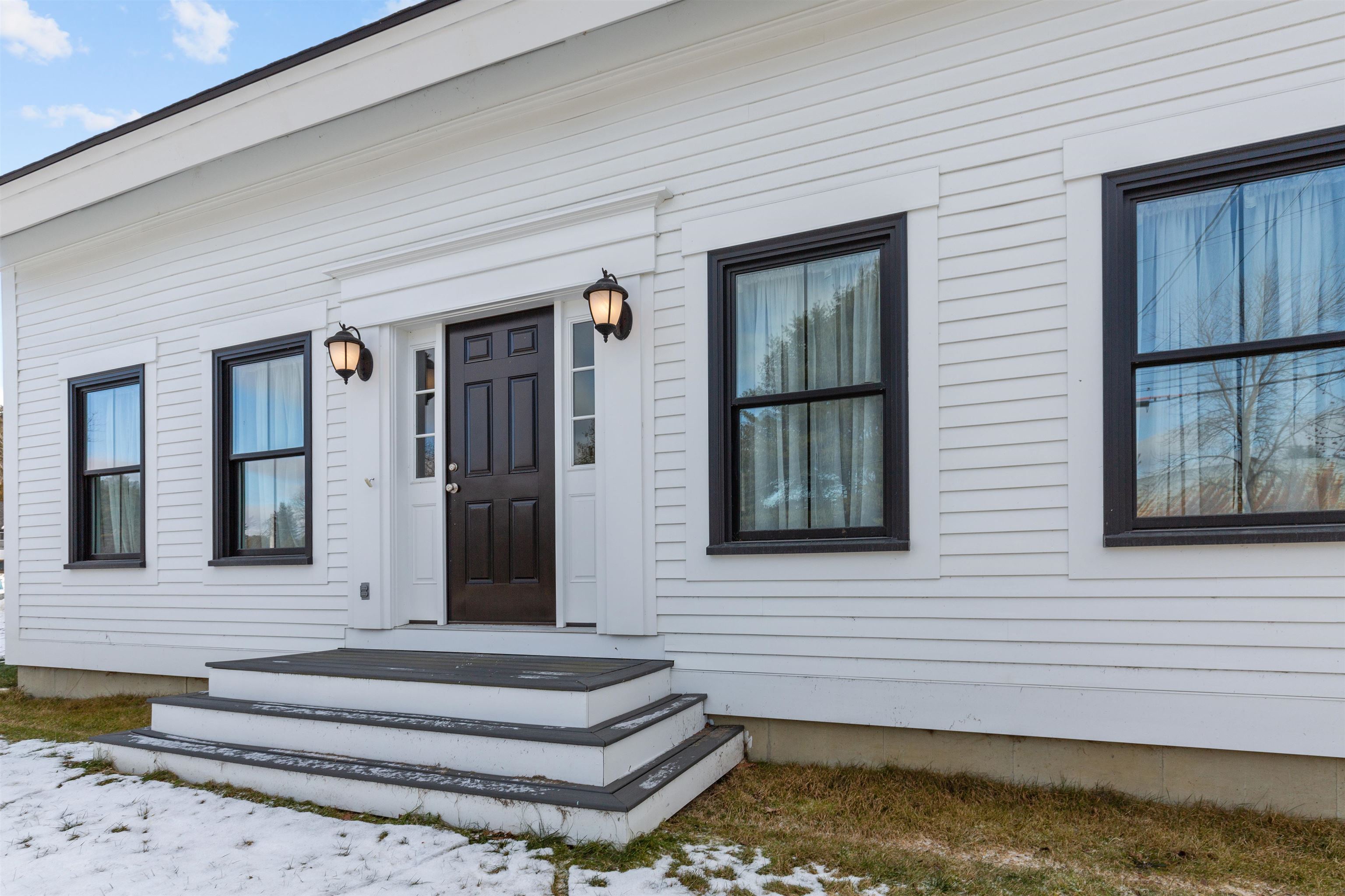 34 Pleasant Street Lyme, NH 03768 - Photo 3 of 52