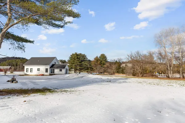 $785,000 | 34 Pleasant Street, Lyme, NH 03768