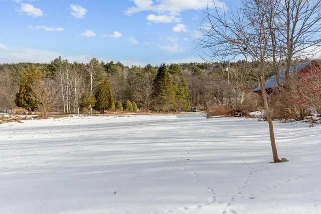 $785,000 | 34 Pleasant Street, Lyme, NH 03768