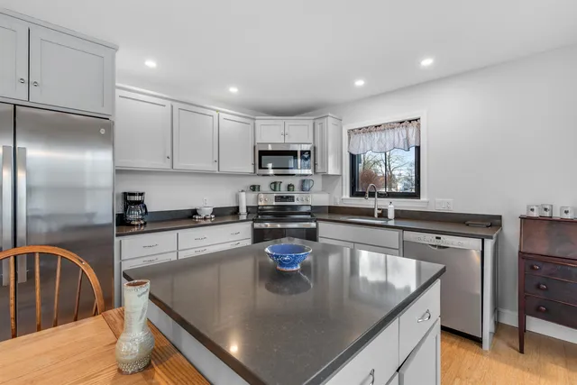 $785,000 | 34 Pleasant Street, Lyme, NH 03768