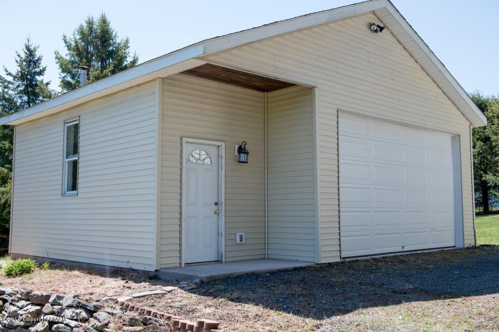 114 Winter Hill Road Effort, PA 18330 - Photo 22 of 25 Oversized 2 Car Garage