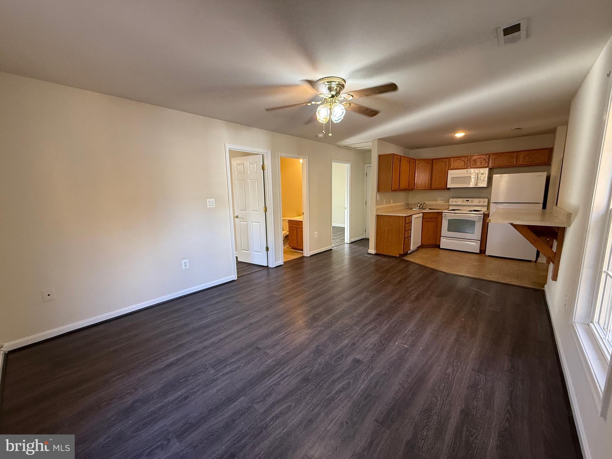 241 Cambridge Street, Unit B Fredericksburg, VA 22405 - Photo 9 of 25