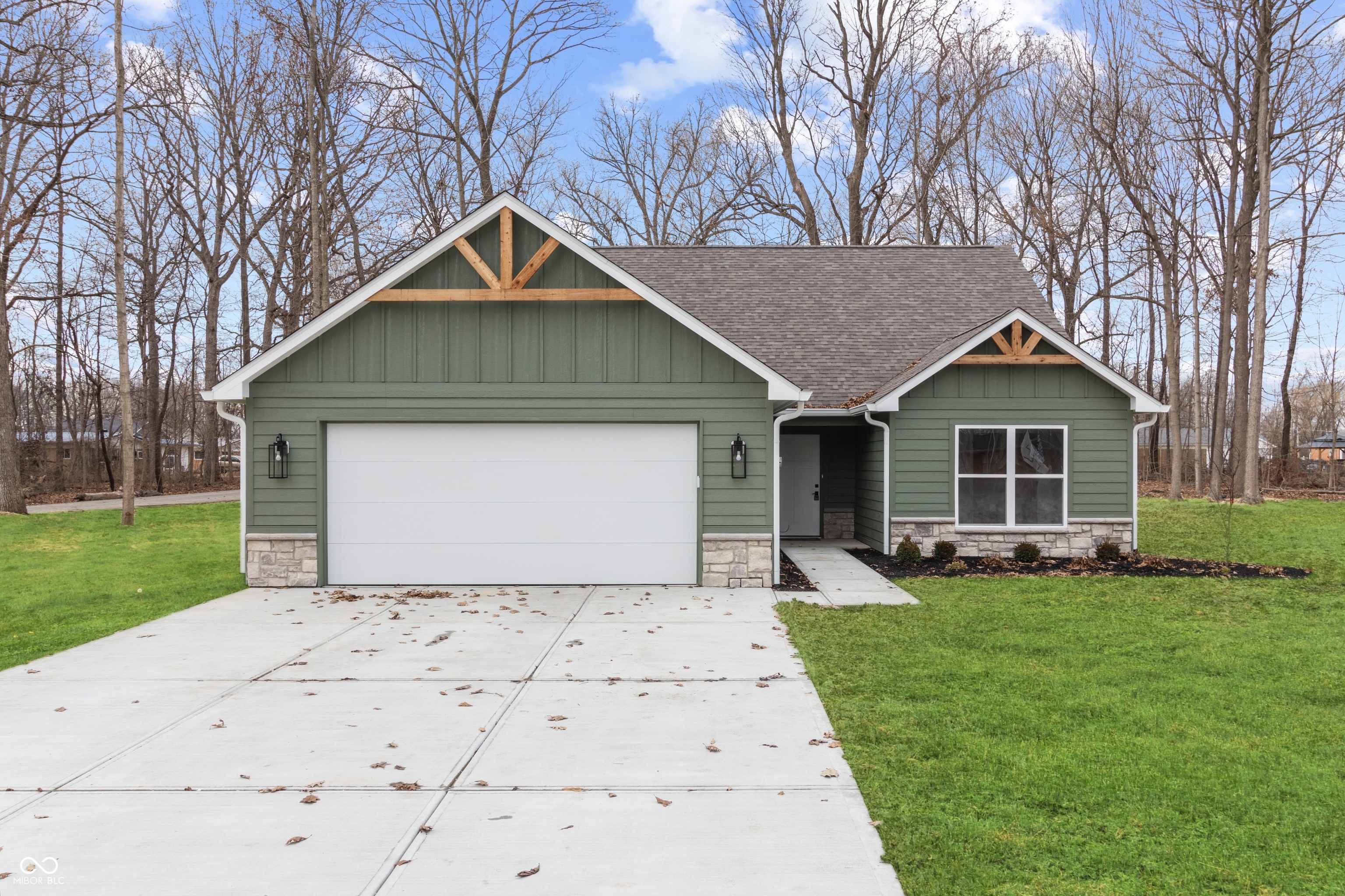 4727 Malus Boulevard Anderson, IN 46011 - Photo 2 of 35