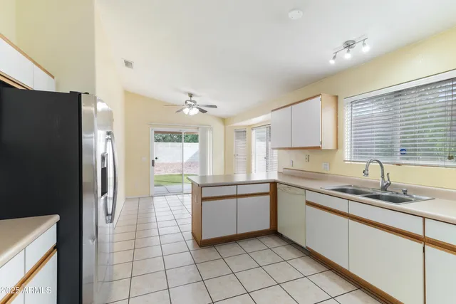 $400,000 | 7414 West Eugie Avenue, Peoria, AZ 85381