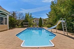 18 Quail Ridge Road Cranston, RI 02921 - Photo 3 of 45