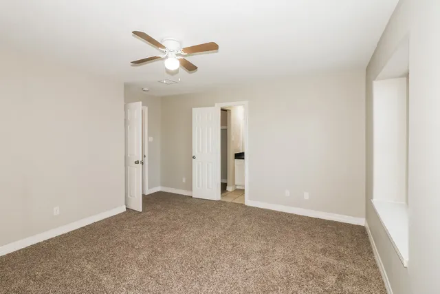 $1,895 | 214 North Native Lane, Houston, TX 77022