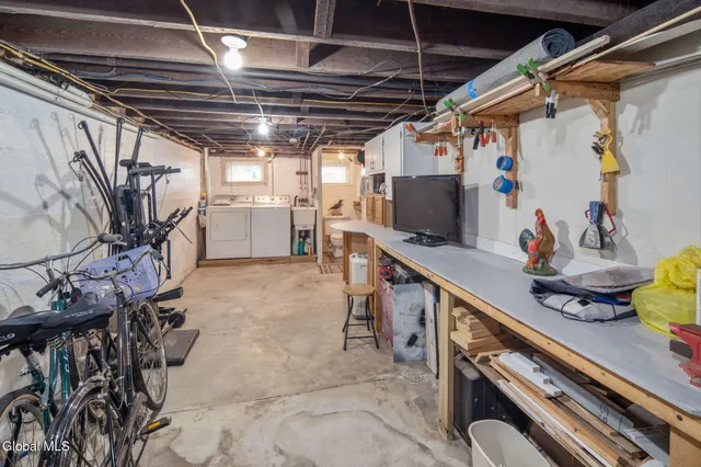 $280,000 | 777 Park Avenue, Albany, NY 12208