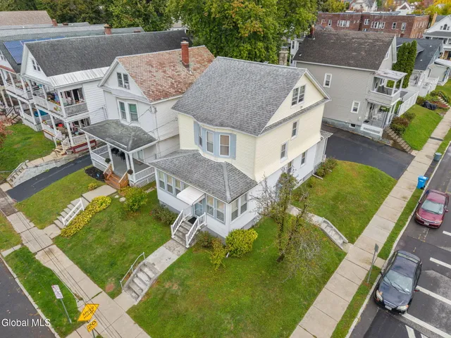 $280,000 | 777 Park Avenue, Albany, NY 12208