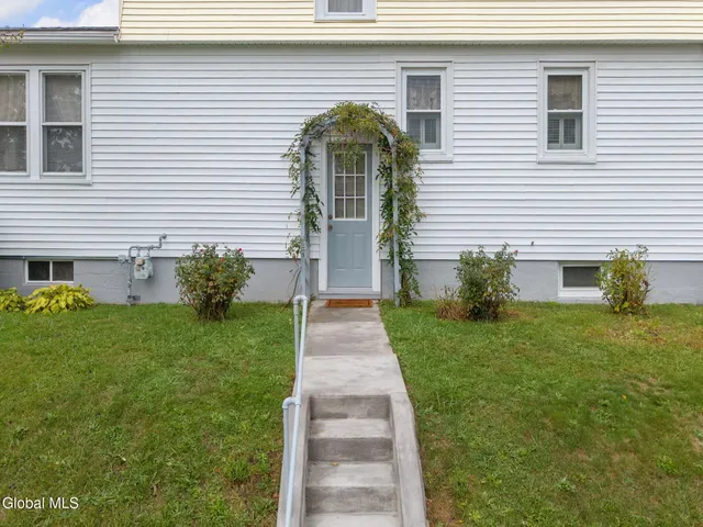 $280,000 | 777 Park Avenue, Albany, NY 12208