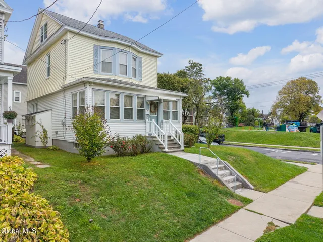 $280,000 | 777 Park Avenue, Albany, NY 12208