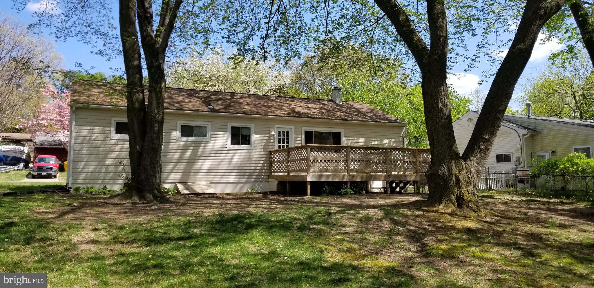 823 Windsor Road Arnold, MD 21012 - Photo 3 of 13 Gallery Image 3