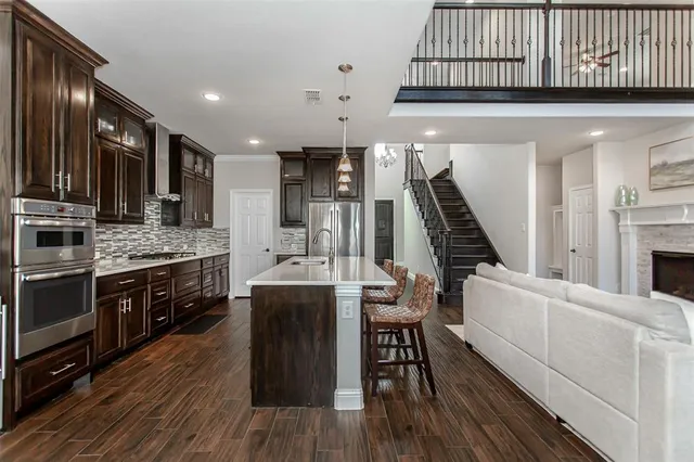 $599,999 | 2219 Cochran Street, Irving, TX 75062