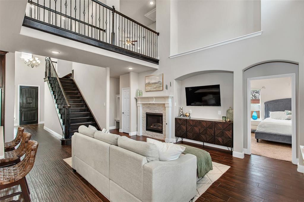 2219 Cochran Street Irving, TX 75062 - Photo 14 of 40