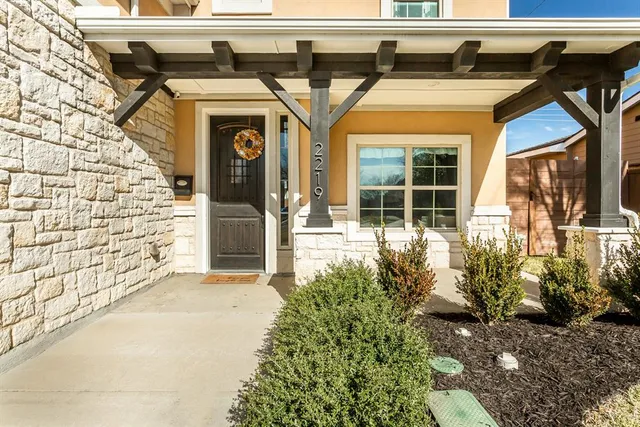 $599,999 | 2219 Cochran Street, Irving, TX 75062