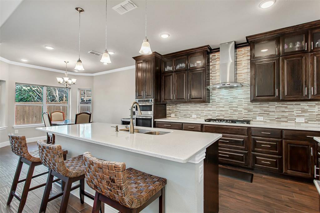 2219 Cochran Street Irving, TX 75062 - Photo 8 of 40