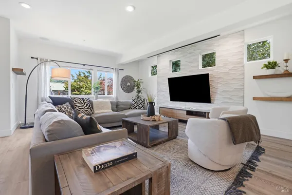 $1,729,000 | 312 Corrillo Drive, San Rafael, CA 94903