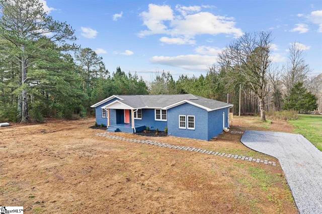 423 Fire Tower Road Williamston, SC 29697 - Photo 2 of 16