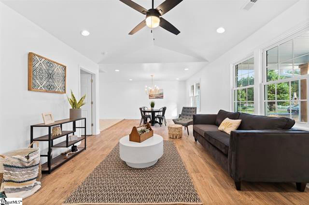 423 Fire Tower Road Williamston, SC 29697 - Photo 4 of 16