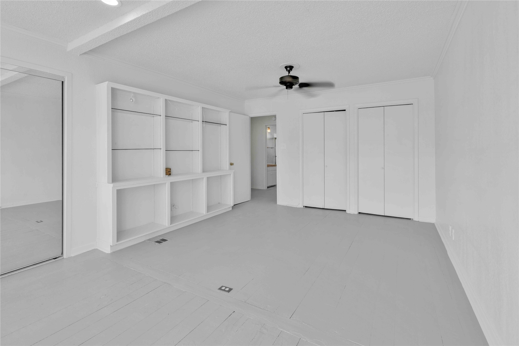 5210 Woodrow Avenue, Unit B Austin, TX 78756 - Photo 12 of 23 a view of an empty room