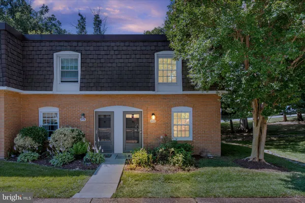 $395,000 | 8123 Kingsway Court, Unit 268, Springfield, VA 22152