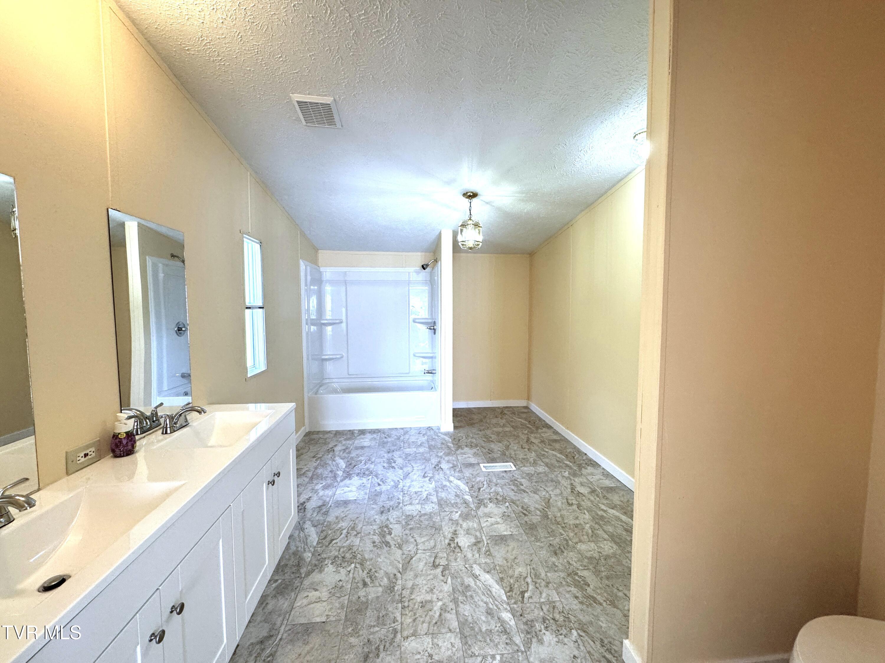 1555 Hamner Hollow Road Big Stone Gap, VA 24219 - Photo 18 of 41 MASTER BATH WIDE VIEW