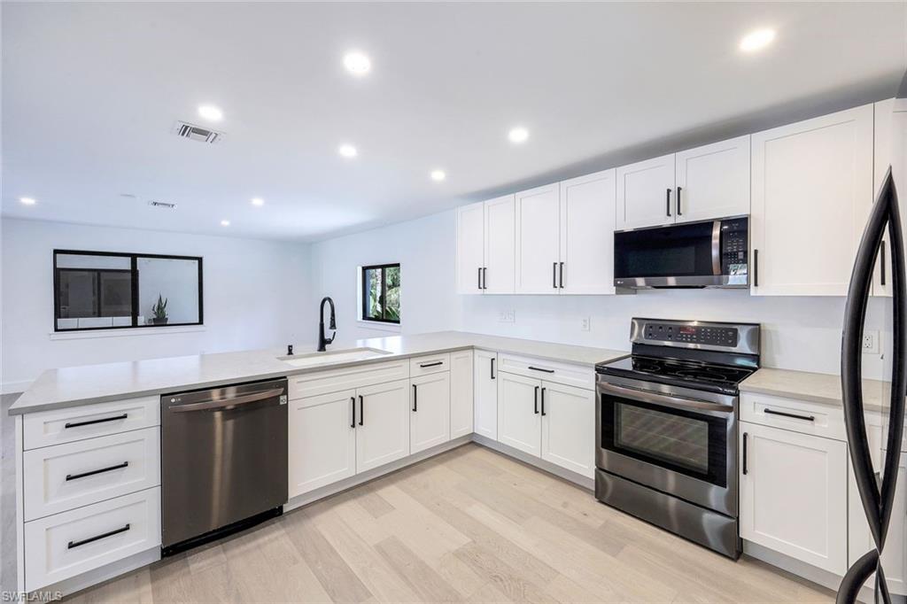 675 27th Street Southwest Naples, FL 34117 - Photo 28 of 47