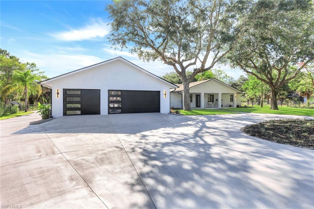 675 27th Street Southwest Naples, FL 34117 - Photo 3 of 47