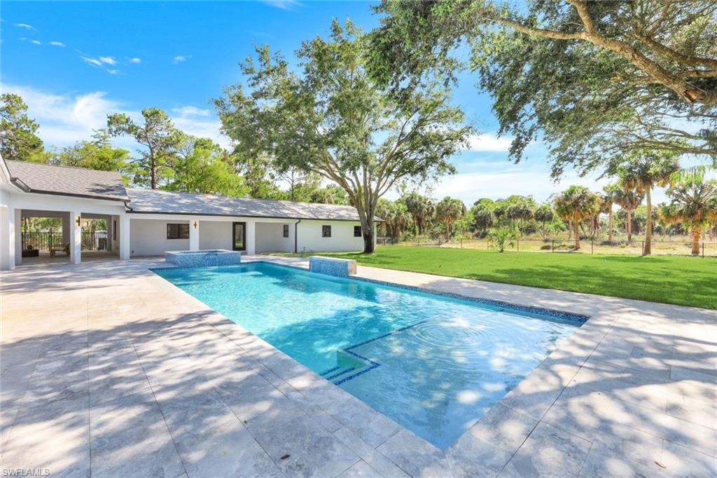 675 27th Street Southwest Naples, FL 34117 - Photo 35 of 47