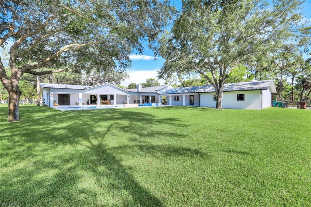 675 27th Street Southwest Naples, FL 34117 - Photo 37 of 47