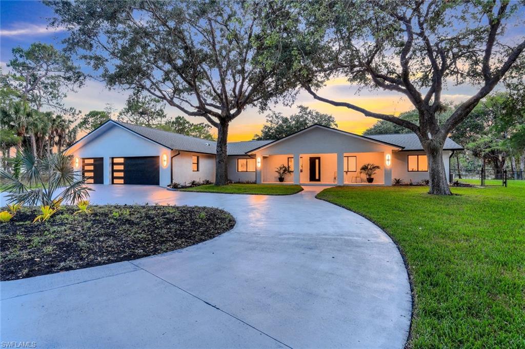 675 27th Street Southwest Naples, FL 34117 - Photo 39 of 47