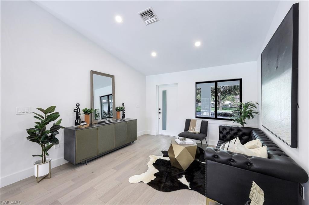 675 27th Street Southwest Naples, FL 34117 - Photo 7 of 47