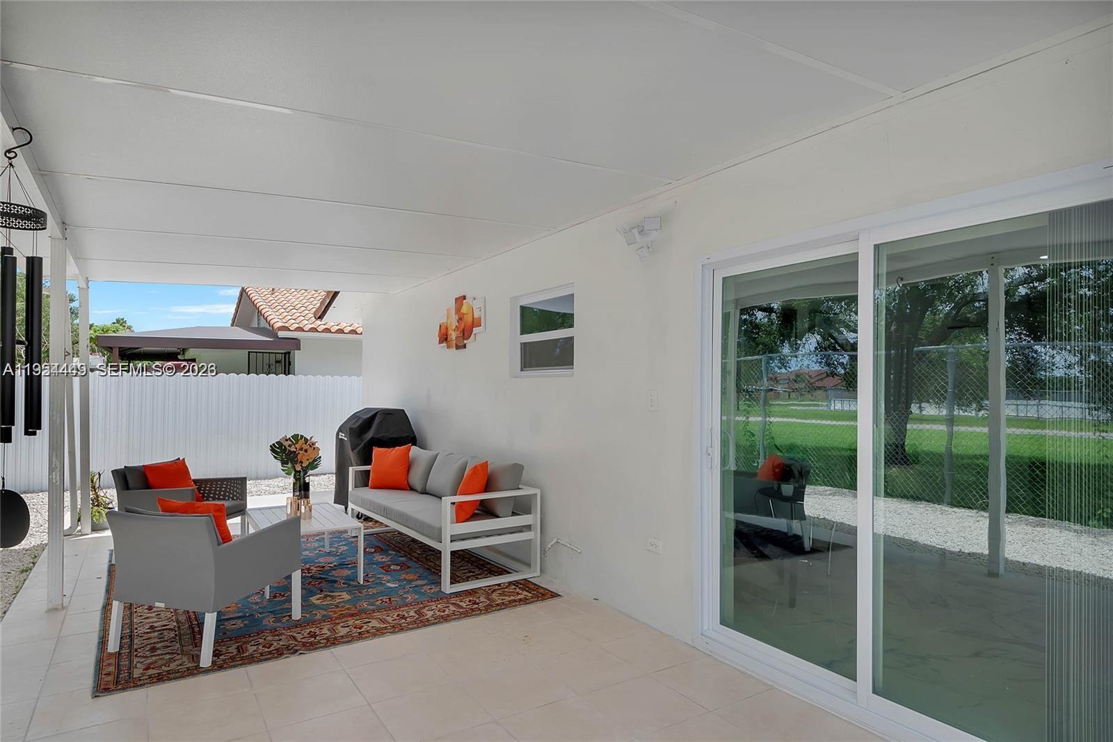 895 West 39th Place, Unit 1 Hialeah, FL 33012 - Photo 33 of 35