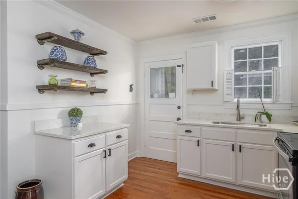 $2,250 | 2220 East 38th Street, Savannah, GA 31404