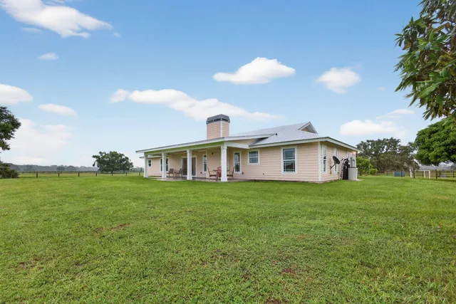 $990,000 | 13227 Southeast 56th Street, Okeechobee, FL 34974